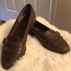 Gloria Vanderbilt (vintage) Flats